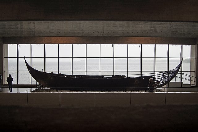 640px-Viking-ship_at_roskilde-museum,_denmark